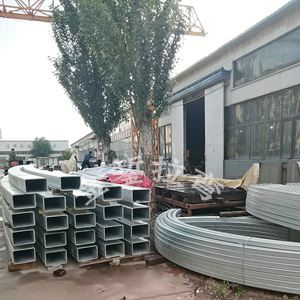 300鋼方管12米頂彎