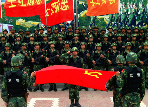 在八一建軍節(jié)即將來臨之際，呼和浩特拉彎廠金鏨型材拉彎公司向偉大的中國軍人致敬