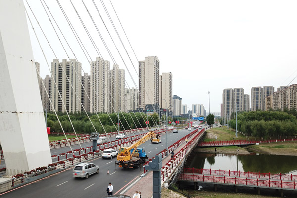 呼和浩特鋼管拉彎高效生產(chǎn)，助力工程建設(shè)