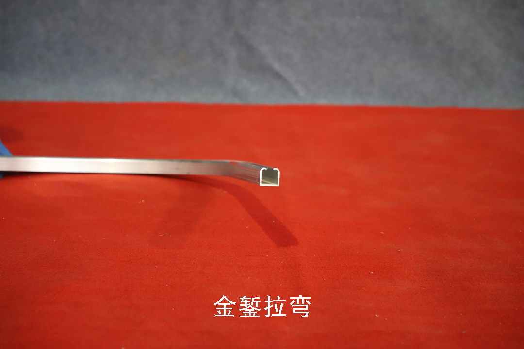 鋁導(dǎo)軌拉彎1(外頁(yè)) 鋁導(dǎo)軌拉彎1(外頁(yè))