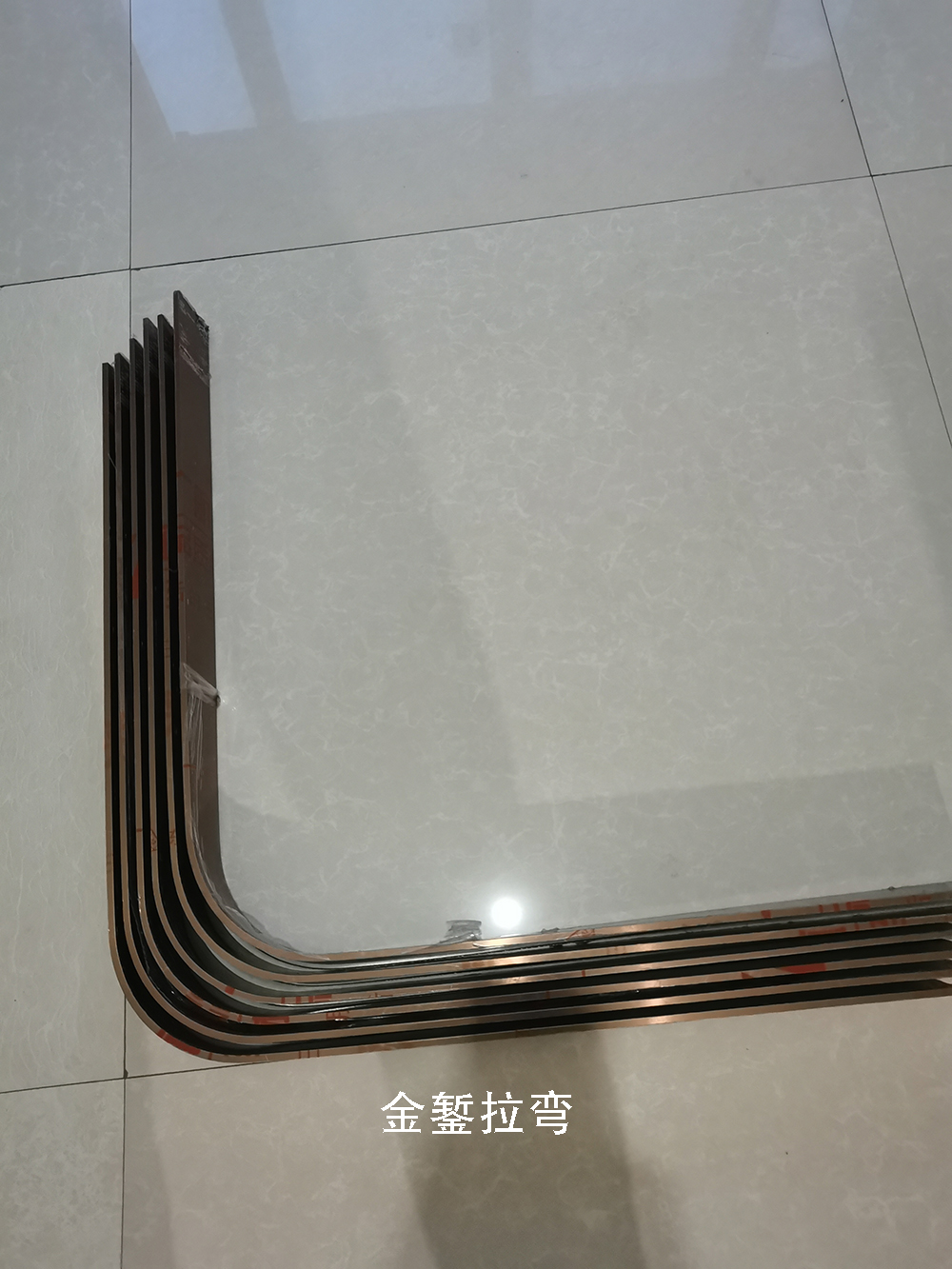 不銹鋼踢腳線拉彎（四分之一圓兩邊帶直線段）（里頁2）